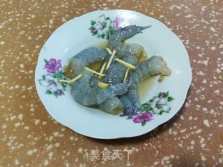 煎蛋虾仁三明治的做法步骤:2