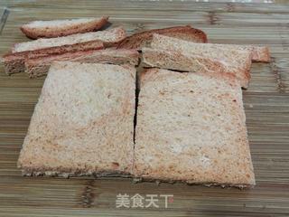 煎蛋虾仁三明治的做法步骤:3