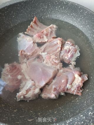 姬松茸炖大鹅的做法步骤:5