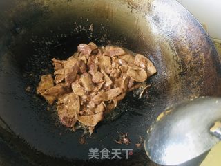 青椒葱头溜猪肝的做法步骤：6