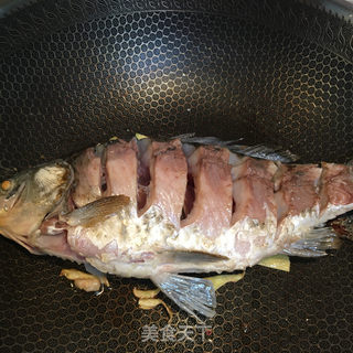 豆腐炖鲫鱼汤的做法步骤：4