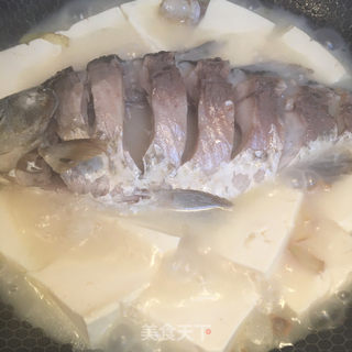 豆腐炖鲫鱼汤的做法步骤：7