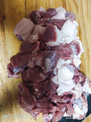 炖羊肉的做法步骤：1