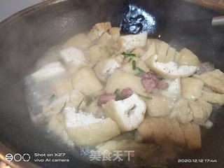油豆腐炖肉的做法步骤：5