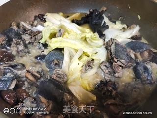 #香菇白菜炖乌鸡的做法图解8