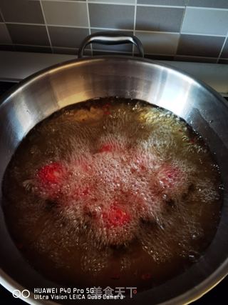 相似度极高的荔枝虾球的做法步骤:22