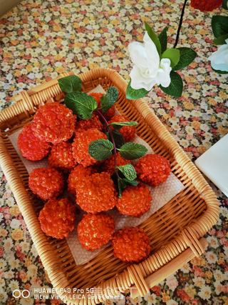 相似度极高的荔枝虾球的做法步骤:24