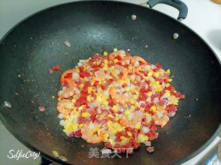 什锦炒饭的做法步骤:8