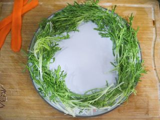 圣诞创意蔬菜花环沙拉?低脂低卡健康?的做法步骤:2