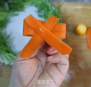 圣诞创意蔬菜花环沙拉?低脂低卡健康?的做法步骤:6