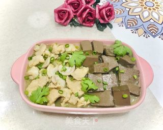 酸菜粉丝炖脆肠鸭血的做法步骤：12