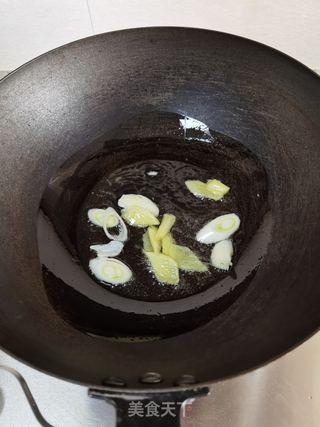 香菇枸杞烧萝卜的做法步骤:5