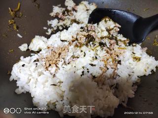 雪菜肉末炒饭的做法步骤：5