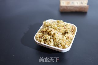 雪菜肉末炒饭的做法步骤：7