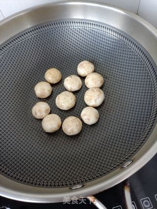 煎口蘑的做法步骤:4