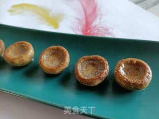 煎口蘑的做法步骤:12