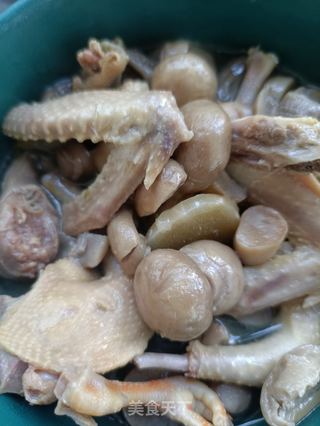 口蘑炖鸽子的做法步骤:16