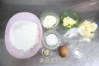 老面肉松面包卷的做法步骤：1