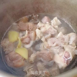 羊肉炖白萝卜的做法步骤:4