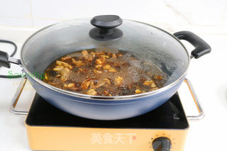香菇炖鸡肉的做法步骤:6