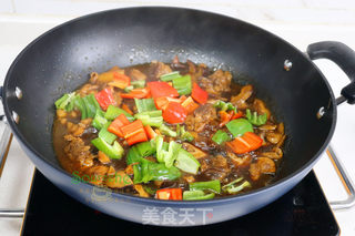 香菇炖鸡肉的做法步骤:7