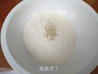 开花馒头的做法步骤：1