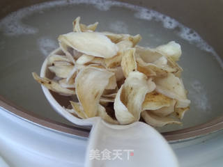 燕麦粒百合粥的做法步骤:7