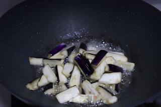 豆角炒茄子的做法步骤:5