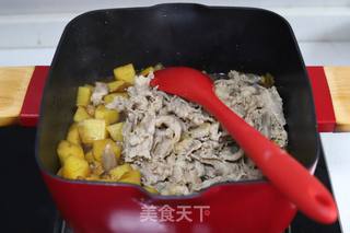 黑椒肥牛炖土豆的做法步骤:9