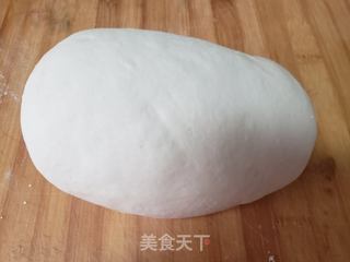 槐花鸭蛋包子的做法步骤:8