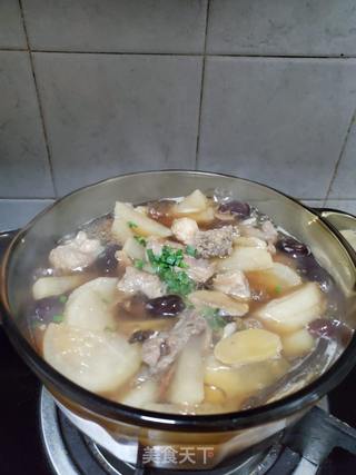 菌菇白萝卜炖鸡块的做法步骤:7