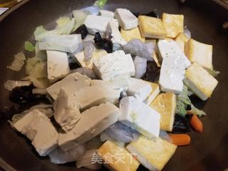 海鲜白菜豆腐煲的做法步骤:13
