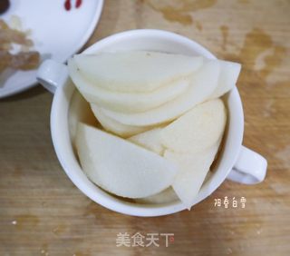 冬季常喝❗️雪梨胖大海果茶❤️（润肺止咳化痰）的做法步骤：2