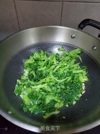 蒜末干辣椒炒芥菜的做法步骤:8