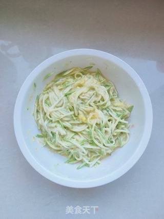 黄油虾仁煎菜饼的做法步骤:5