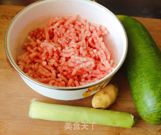 #萝卜猪肉馅饺子的做法图解2