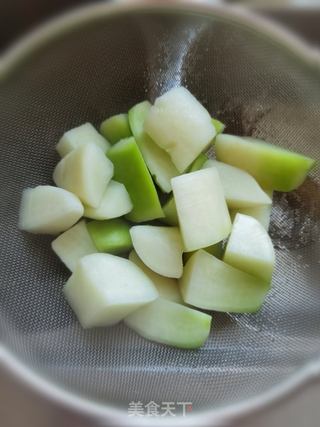 牛肉炖萝卜的做法步骤:4