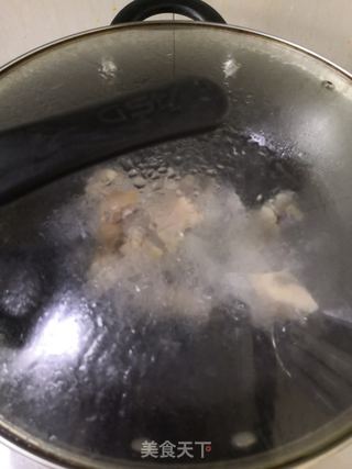 五香皮冻的做法步骤:2