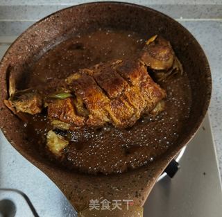 蜜汁煎烧鱼的做法步骤:15