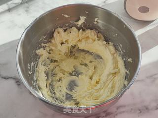 抹茶奶油夹心圣诞树饼干的做法步骤:2
