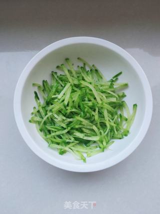萝卜炒肉丝的做法步骤:3
