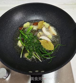 自制油泼辣子的做法步骤:8