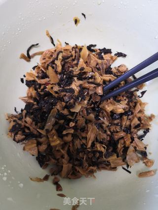 梅菜扣肉的做法步骤:7