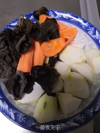 芋头时蔬炖鸡腿的做法步骤:9