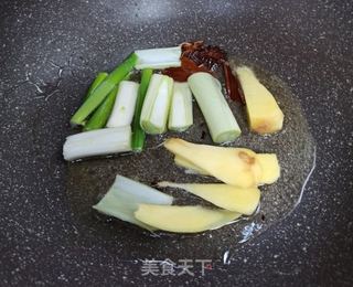 雪菜炖鲫鱼的做法步骤:4