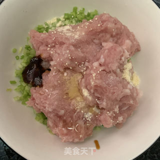 香芹肉馅煎饼的做法步骤：6