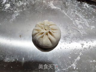 泡菜猪肉生煎包的做法步骤:10