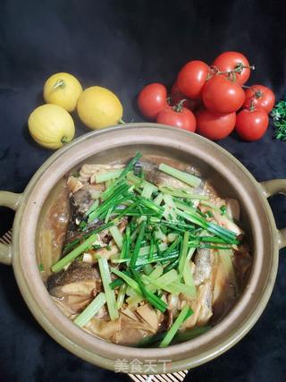 砂锅炖鲳鱼的做法步骤:13