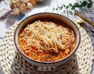 10分钟快手酸辣汤面❗️酸辣可口还下饭的做法步骤:7