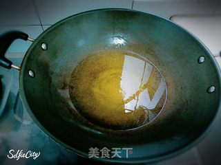 拔丝地瓜的做法步骤:2